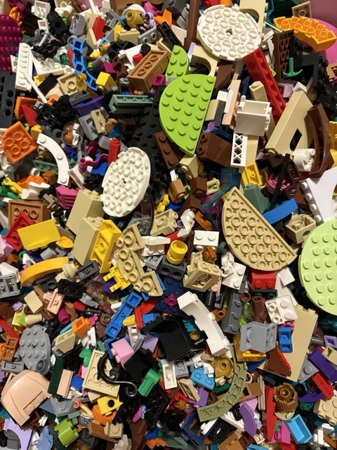 8 Pound 6 Ounce Box Of Legos