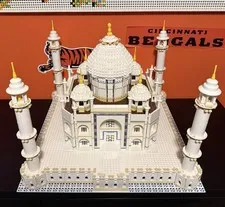 LEGO CREATOR: Taj Mahal (10256), complete with Instructions And Box