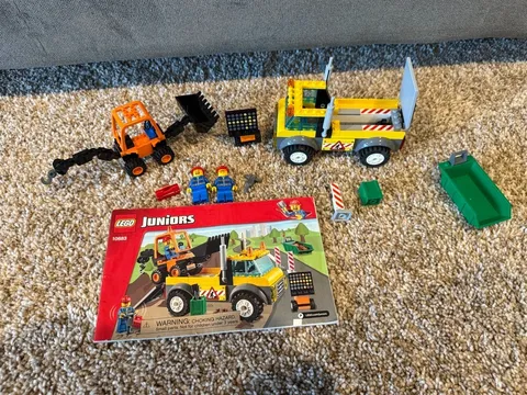 LEGO Juniors 10683 Easy to Build Roadworks  With Instructions