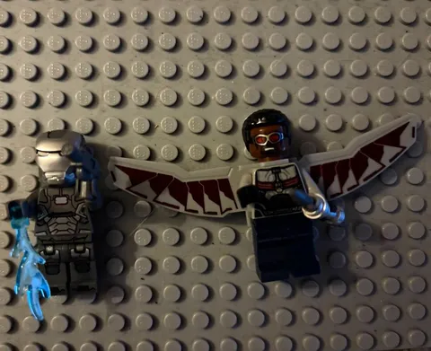 LEGO Marvel Minifigures Lot of 2 Falcon & War Machine w/ Accessories