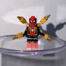 Lego Marvel Super Heroes Iron Spider-Man Minifigure: SH1074 from 75326
