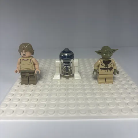 LEGO Star Wars Minifigures from 75422 SMART Play: Yoda's Hut & Jedi Training