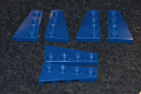 (6 [3-Pair]) ~ 2x4 Dark Blue Wing / Corner Plate Bricks ~ New Lego Parts ~