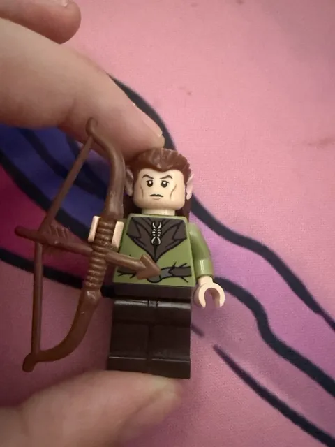 LEGO The Hobbit Mirkwood Elf Guard Minifigure lor053 79004 w/ Bow Authentic