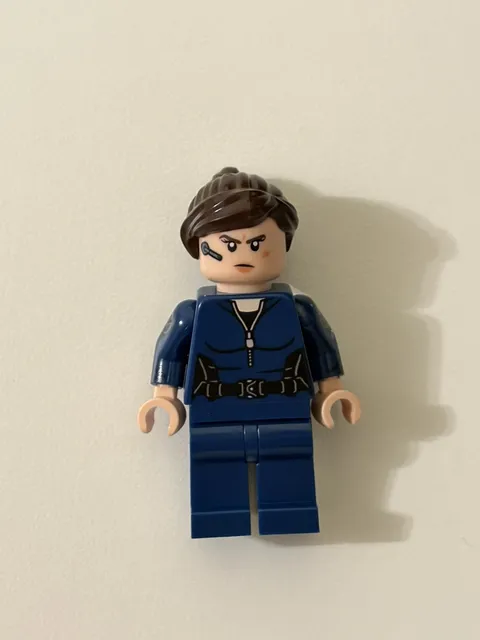 LEGO Marvel Maria Hill Minifigure New Detailed and Exclusive from Set 76354