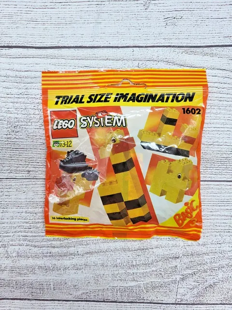 Vintage 1993 Lego System Basic 1602 Trial Size Imagination Giraffe Animal Set