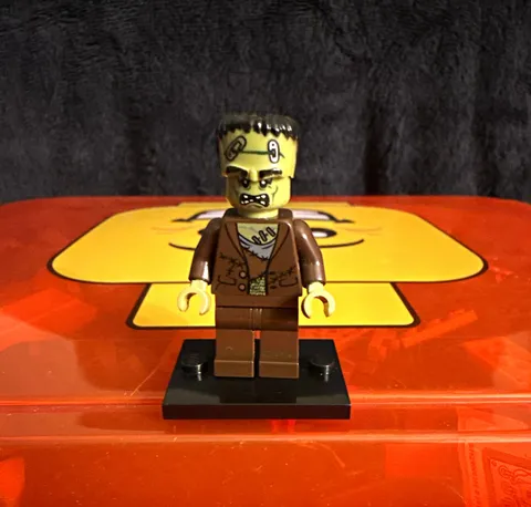 LEGO Frankenstein's Monster Minifigure