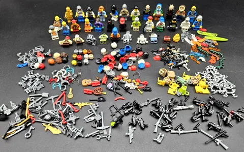 LEGO Minifigures Huge Lot w Body Parts, Accessories, Swords, Guns, Tools Hats
