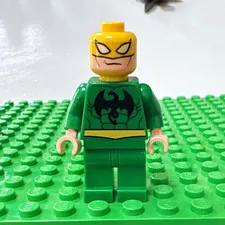 LEGO IRON FIST MINT RARE MINI-FIGURE