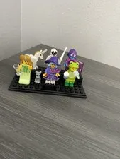 LEGO Collectible Minifigures Lot of 5 with Original Baseplates CMF Series 28 &29