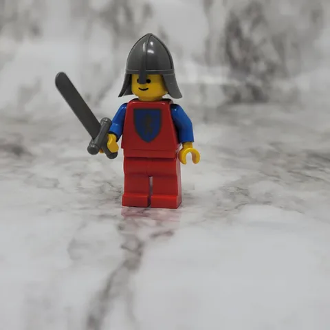 Lego Crusader Lion Minifigure Castle 6077