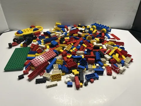 Bulk Lot Of Over 2lbs. Of Legos Pre-Owned