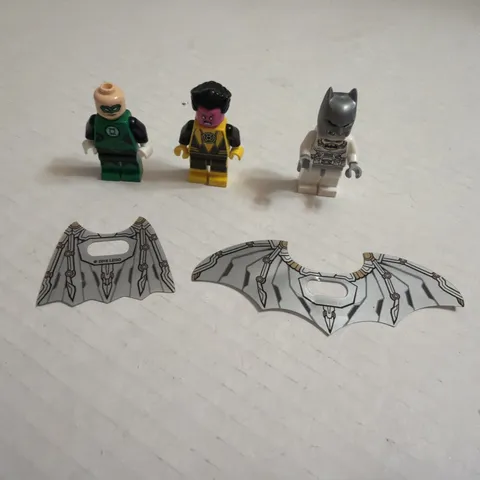 Authentic LEGO DC Lot of 3: Green Lantern, Batman & Sinestro Minifigures (76025)