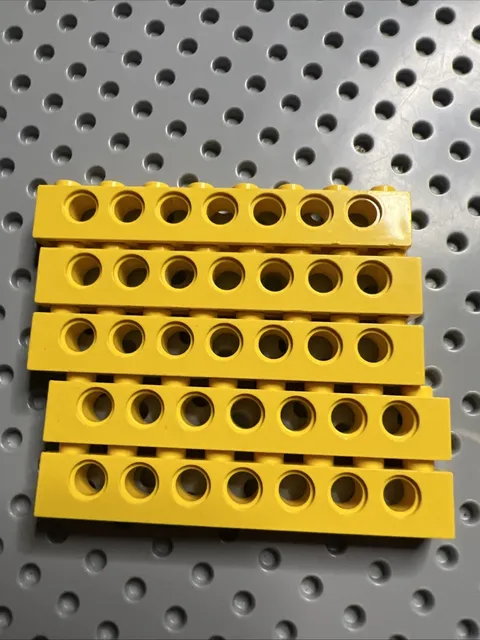 LEGO 3702 Yellow Technic, Brick 1 x 8 with Seven Holes - 5 Pieces