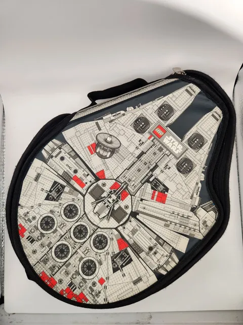Lego Star Wars Millenium Falcon Mini Figure Carrying Case 
