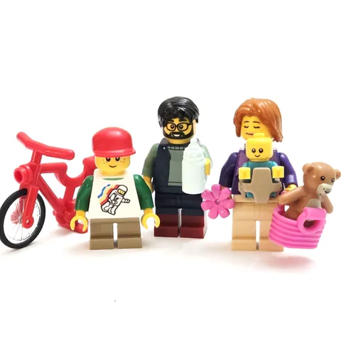 Lego Family Minifigure Lot - 4 Mini Figures w/ Accessories Mom Dad Baby Child