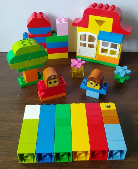 Lego DUPLO 4627 Fun with Bricks 85-Piece Set Complete