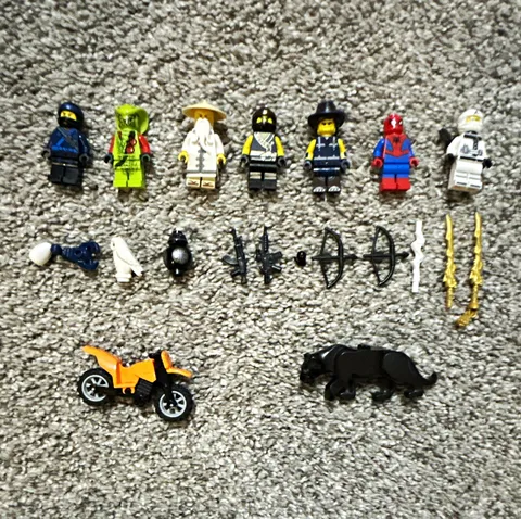 LEGO NINJAGO, Spider-Man, etc. Minifigure Lot Set