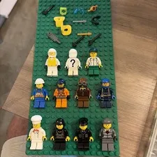 100% Genuine Lego Bulk Minifig Lot OF 11 Figs Great Condition USED (40)