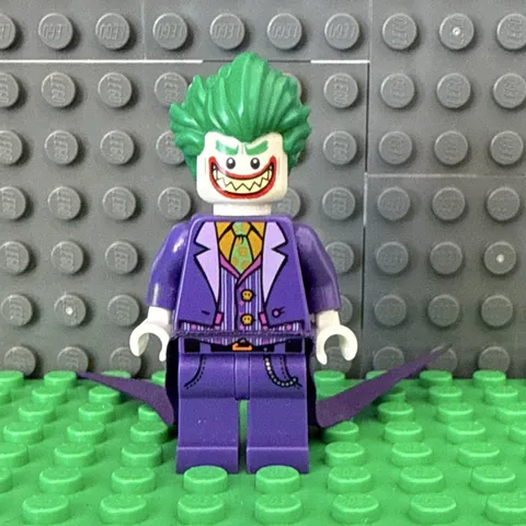 LEGO Batman Movie Joker Long Coattails Minifigure 70900
