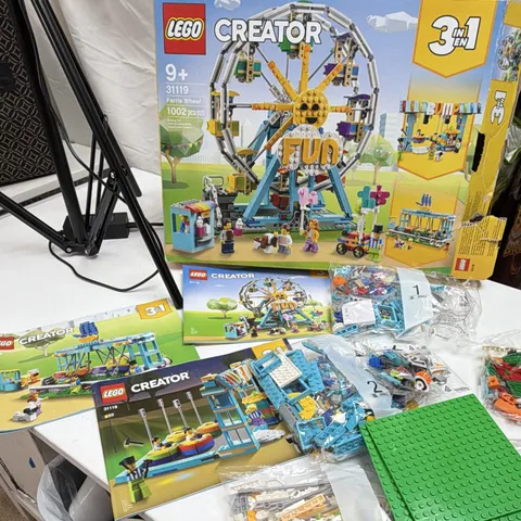 LEGO Creator 3-in-1 31119 Ferris Wheel Set 1002 pcs Ages 9+ Brick Separator New
