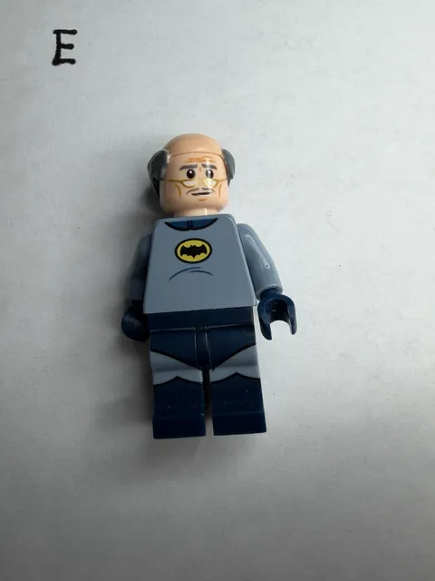 NEW DC Comics Alfred Pennyworth - Classic Batsuit Custom Lego Minifigure 70922