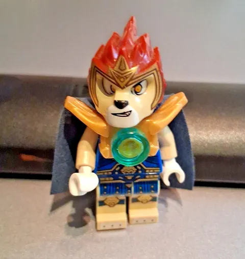 LEGO Legends of Chima Laval Minifigure with Heavy Armor and Cape