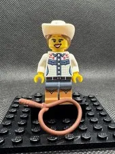LEGO  Minifigure Series 8 Cowgirl