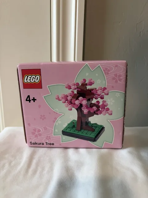 New LEGO 21051 Architecture Tokyo Sakura Tree Bonus Cherry Blossoms Limited Rare