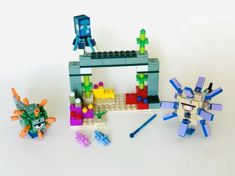 LEGO Minecraft: The Guardian Battle (21180)