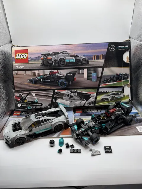 LEGO SPEED CHAMPIONS 76909 Mercedes-AMG F1 W12 E Performance & Project One 