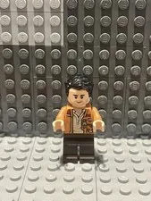 LEGO Minifigure Star Wars Poe Dameron Medium Nougat Jacket sw0737