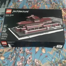 LEGO Architecture: Robie House (21010) With Box And Instructions Fast Ship Disc.