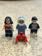 Lego DC minifigure Lot of 3 Wonder Woman, Cosmic Boy, and Captain Cold