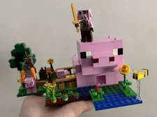 LEGO Minecraft 21268 The Pig House With Manual