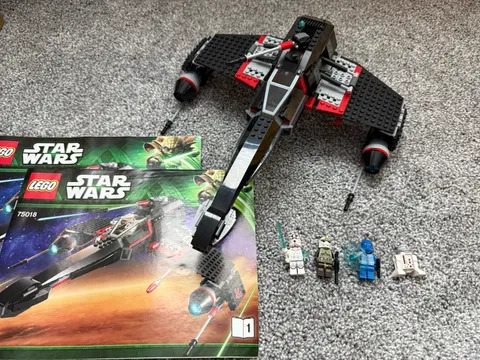 LEGO Star Wars Jek-14's Stealth Starfighter #75018 W/ Minifigures & Instructions