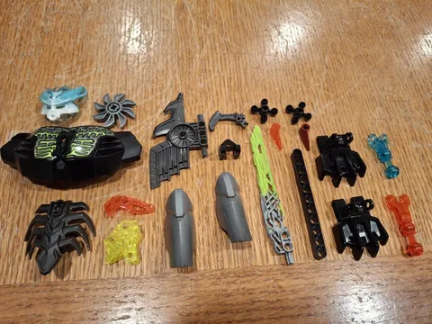 LEGO BIONICLE / Hero Factory Bulk Lot Mixed Parts Pieces & Accessories Plastic