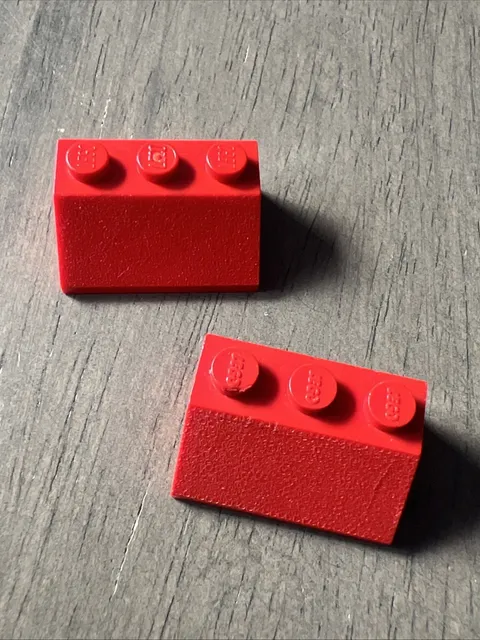 LEGO 3038 Red Slope 45 2 x 3 - 2 Pieces