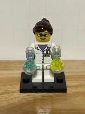 Lego Minifigures Series 11 - Female Scientist (71002) Retired COMPLETE