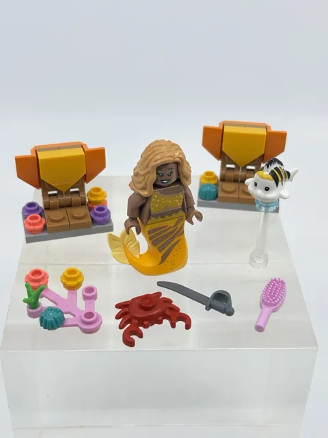 LEGO® Disney Little Mermaid Indira Minifigure  Royal Clamshell And Parts