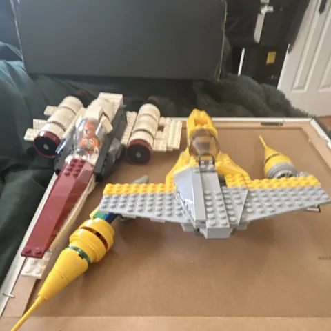 LEGO Star Wars Naboo Starfighter Lot Yellow/Gray Plastic Incomplete Set