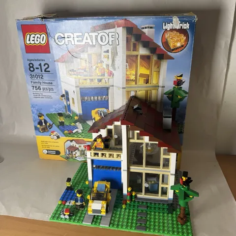 Lego Creator 31012  - Family House 3 in 1 Set - 100% COMPLETE w/ Box & 4 Manuals