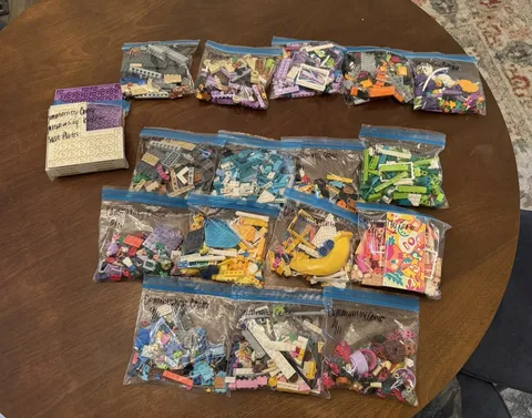 LEGO Friends #41748 Community Center & #41747 Community Kitchen