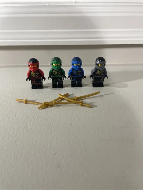 Lego Ninjago Skybound Lego Minifigure Lot Of 4 Kai Cole(torso Crack) Jay Lloyd