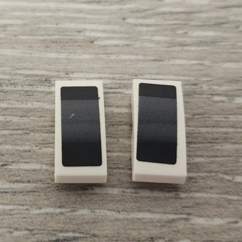 Lego 11477pb181 White Slope Curved 2 x 1 x 2/3 Dark Bluish Gray Gradient Lot Of2