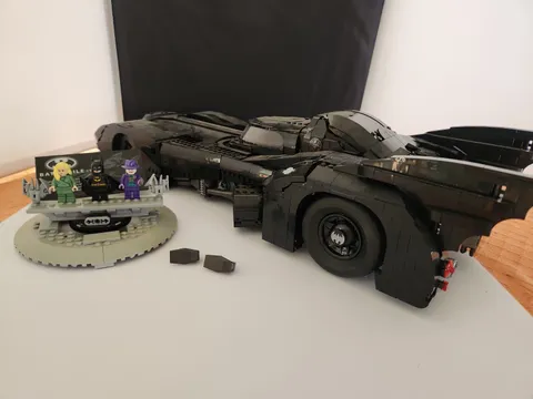 LEGO Super Heroes: 1989 Batmobile (76139) Preassembled
