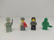 Lego Minifigure Lot of 4 #67