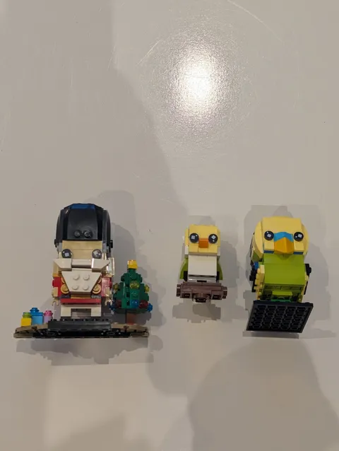 LEGO BrickHeadz 40425 Nutcracker (Christmas) and 40443 pet budgie & chick Retire