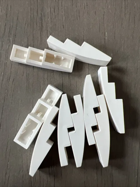 LEGO 61678 White Slope, Curved 4 x 1 - 9 Pieces