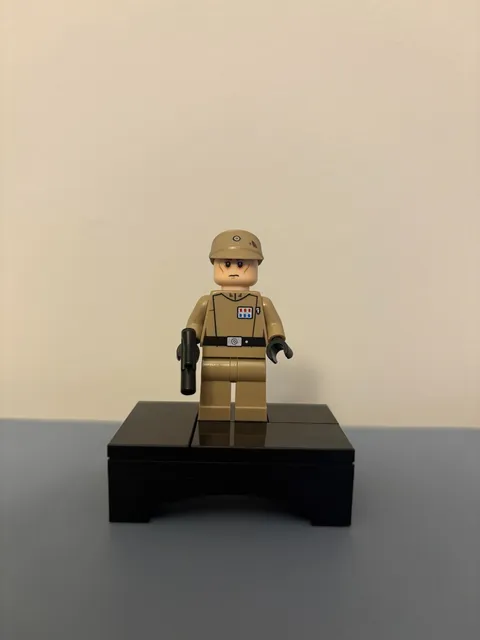 LEGO Star Wars Imperial Officer SW0623 Dark Tan Uniform Minifigure